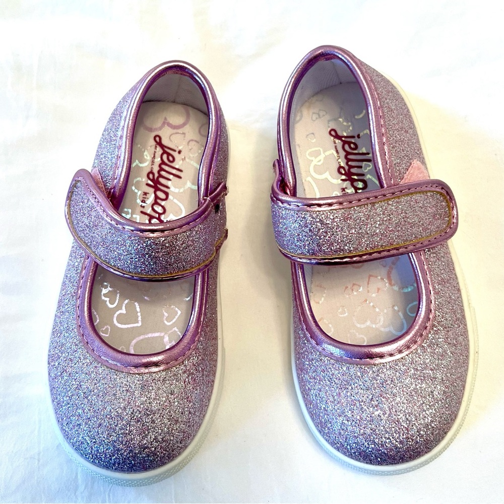 Tried on but never worn Toddler size 8 JellyPop sneakers. SO cute!